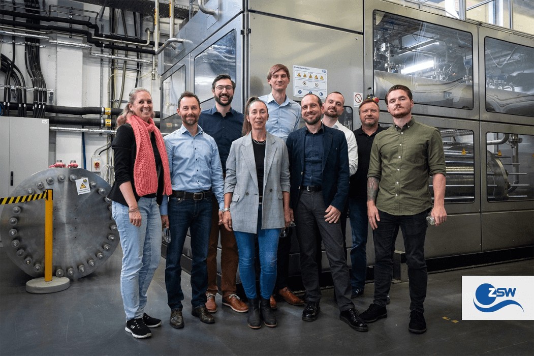 Gruppenbild_ProEly-Forschungsprojekt_Plastics-for-green-hydrogen